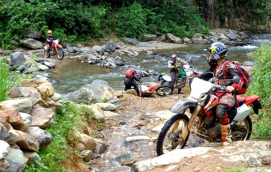 eng katta kokrak va eshak bilan yalangoch qiz Skype nastuk 89 da jinsiy aloqa